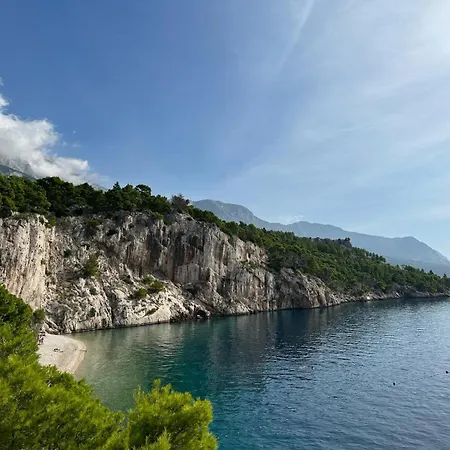 Uzelac - Pool & Sea View In *